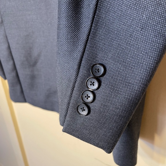 Theory Men's Navy Blazer - Picture 3 of 14